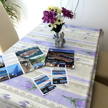 Guesthouse Sovlje Tribunj  Ngoại thất bức ảnh