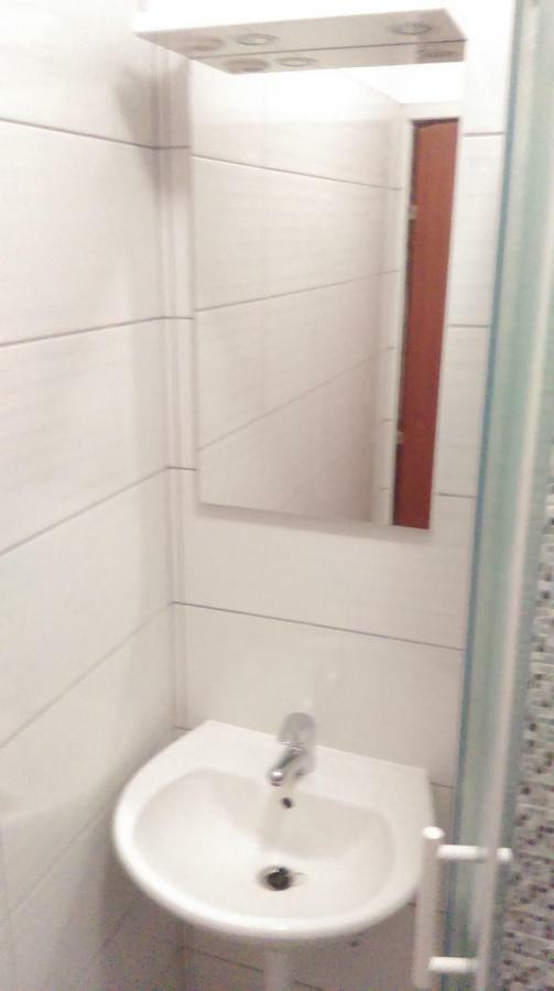 Guesthouse Sovlje Tribunj  Ngoại thất bức ảnh