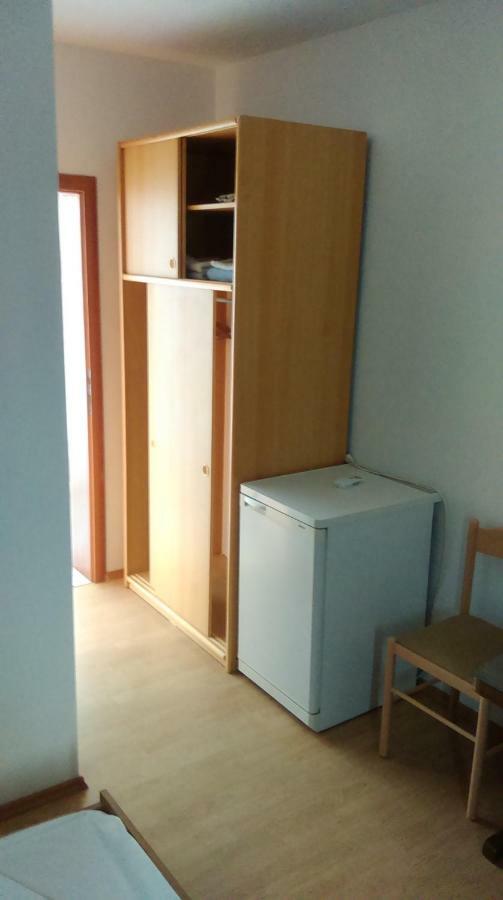 Guesthouse Sovlje Tribunj  Ngoại thất bức ảnh