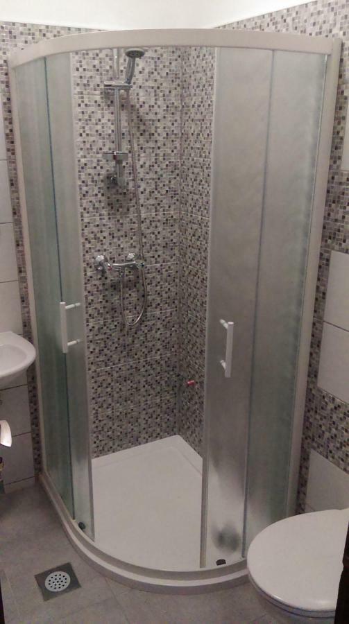 Guesthouse Sovlje Tribunj  Ngoại thất bức ảnh